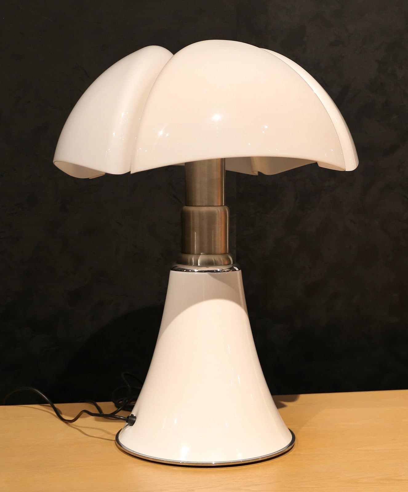 Pipistrello table lamp, 1965